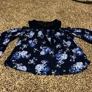 Justice top. Size 6/7